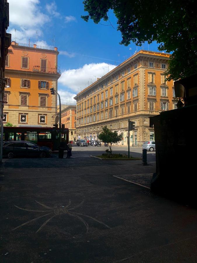 Vt Vatican'S Apartment โรม ภายนอก รูปภาพ